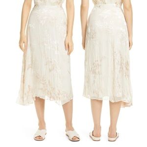 VINCE 🤍 Leaf Burnout Skirt